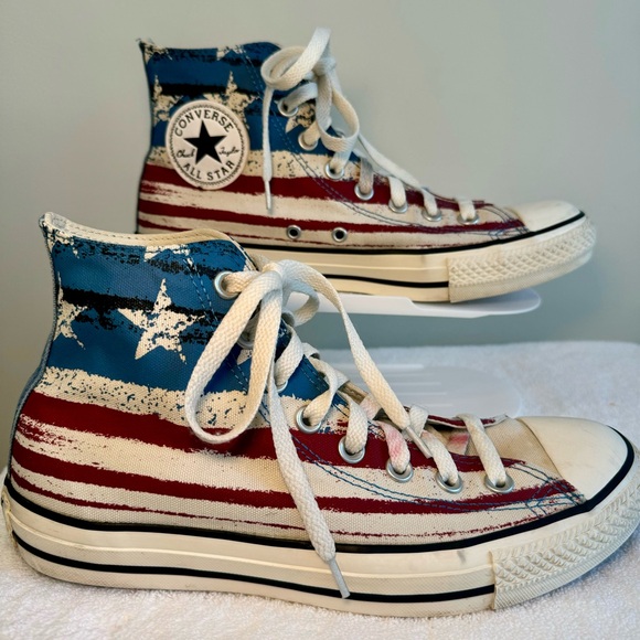Converse Shoes - Stars and Stripes Converse All Star high top. Red, white, blue men’s 7 women’s 9